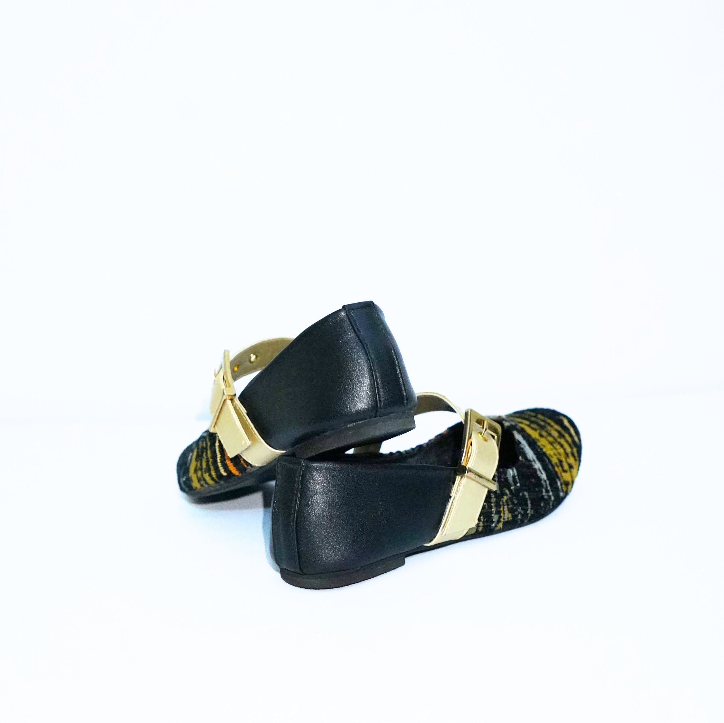 Tribal Tapestry Buckled black