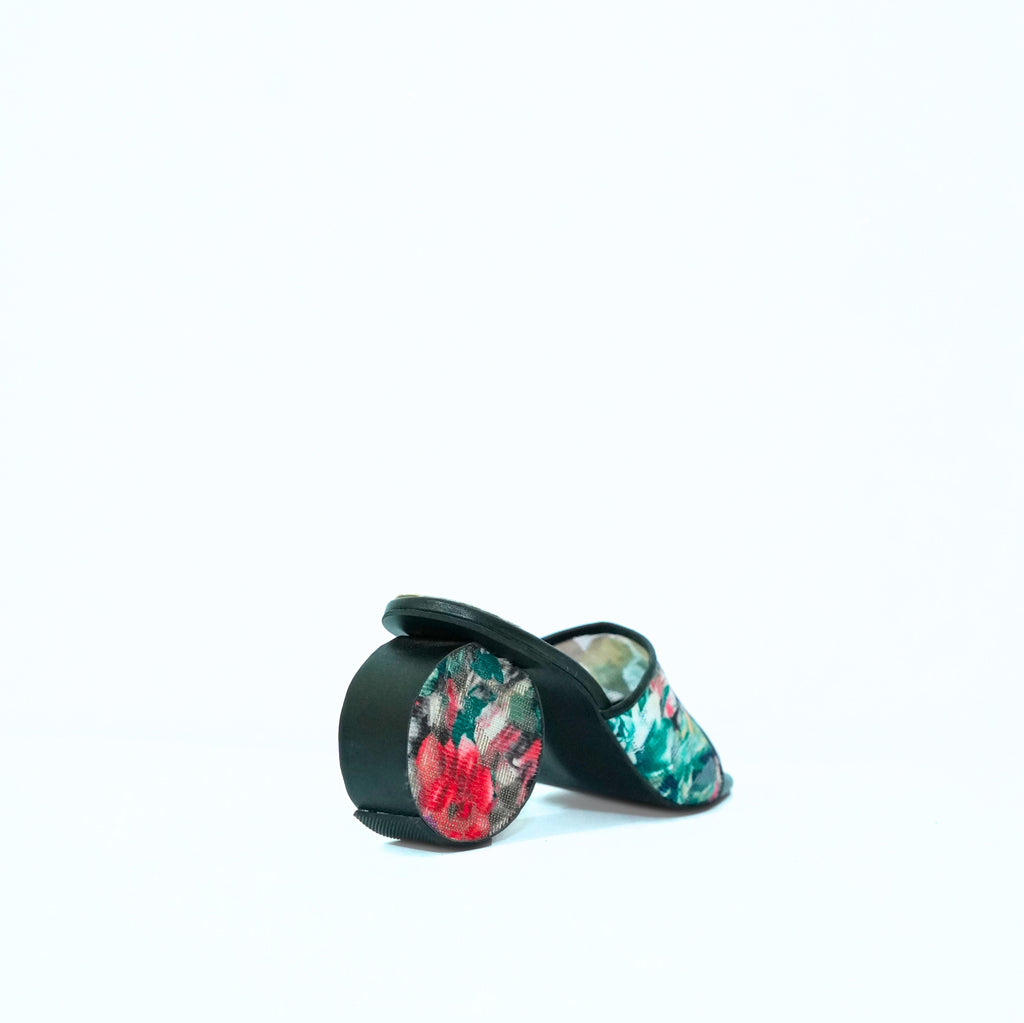 Pastel Floral Sphere black